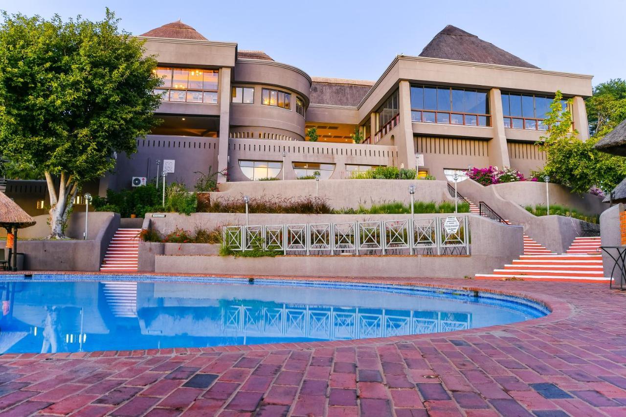 Hotel Elephant Hills 4*
